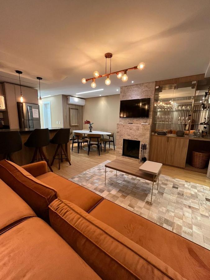 Apartamento Espetacular, 2 Suites, A 30M Da Rua Coberta Gramado Exterior photo